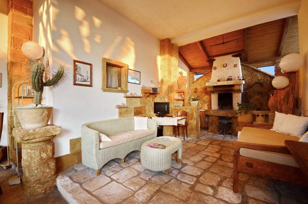 Felline In Bed&Breakfast Dimora Di Charme El Salento Εξωτερικό φωτογραφία
